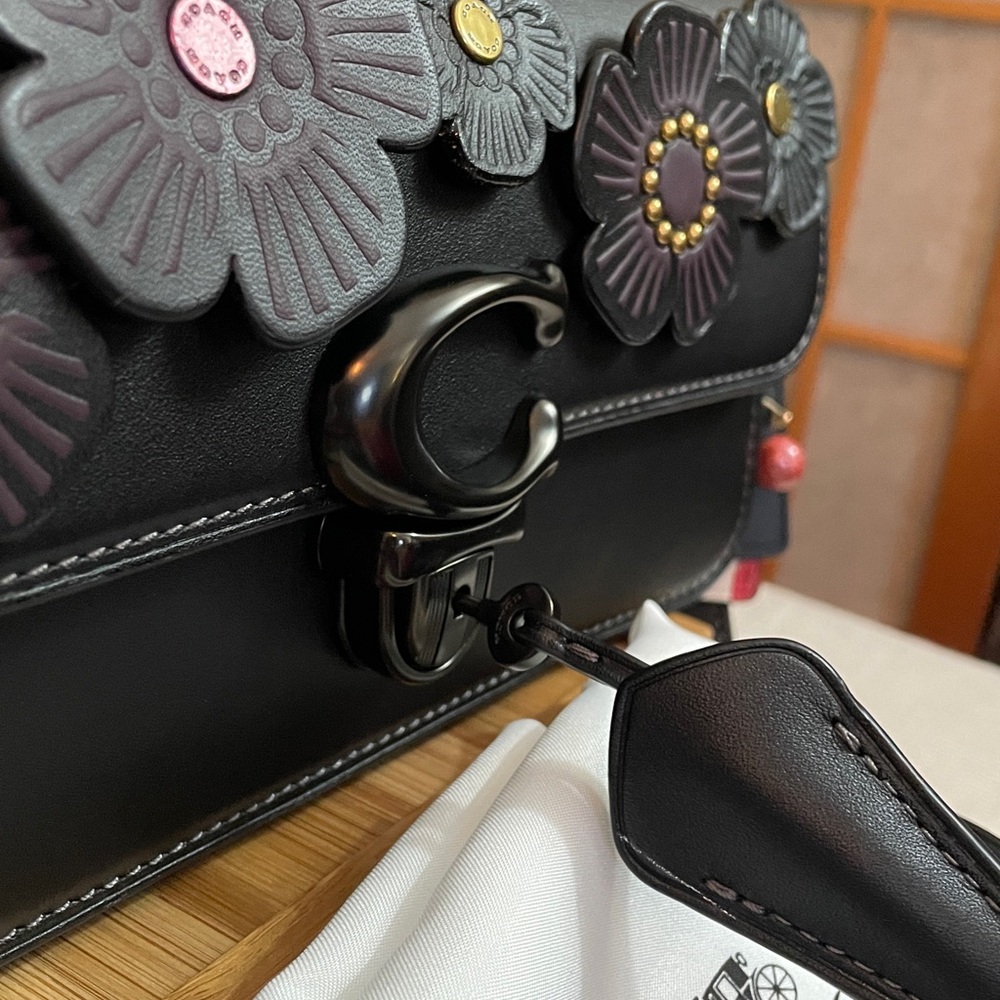 Coach Tea Roses Baguette Bag with Coach Cherry Hangtag & Mini Cherry Charm NWT - Picture 14 of 17